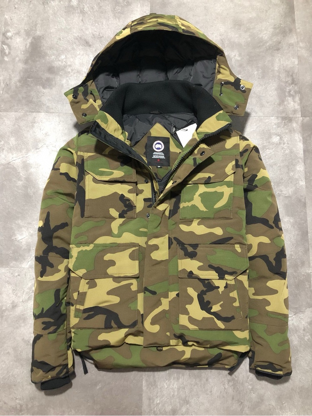 Canada Goose Men's Camouflage Hooded Field Jacket - Green Camo - Picture 6 of 9